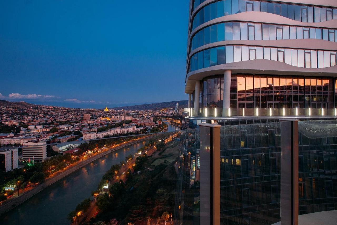 Meta Business Hotel By King David Tbilisi Bagian luar foto